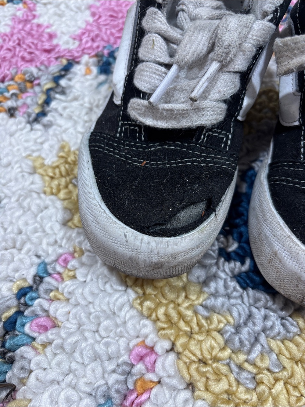Vans - Picture 2 of 7